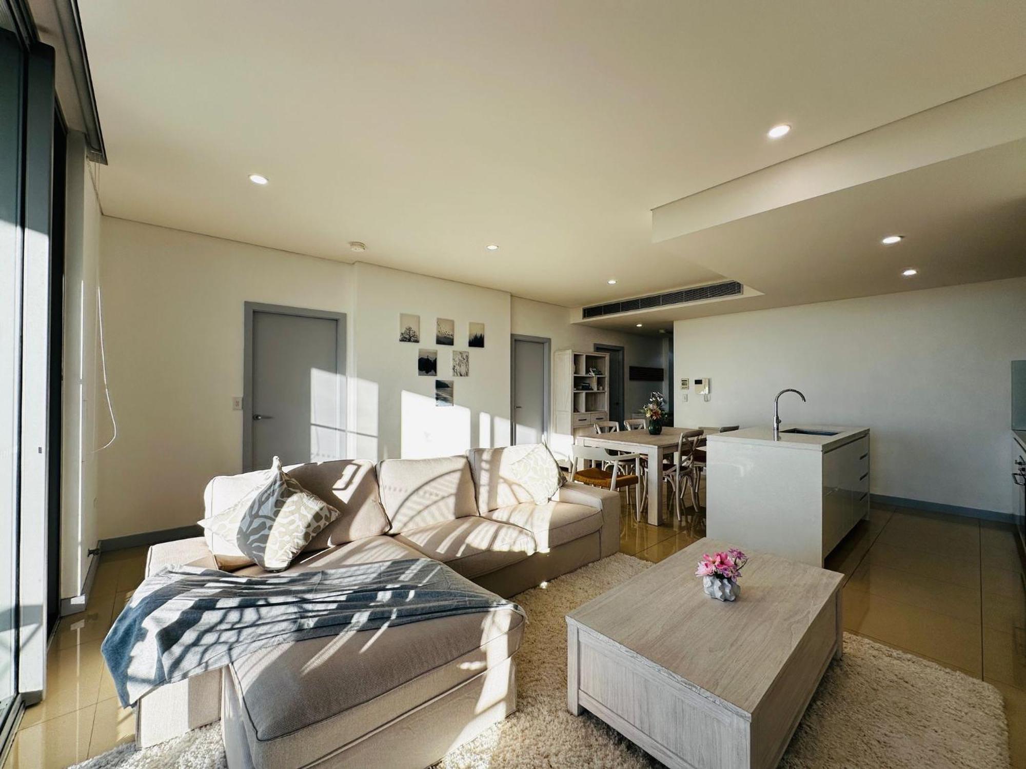 Modern 3-bedroom Apartment, Ryde Nsw 2112 Apartment *